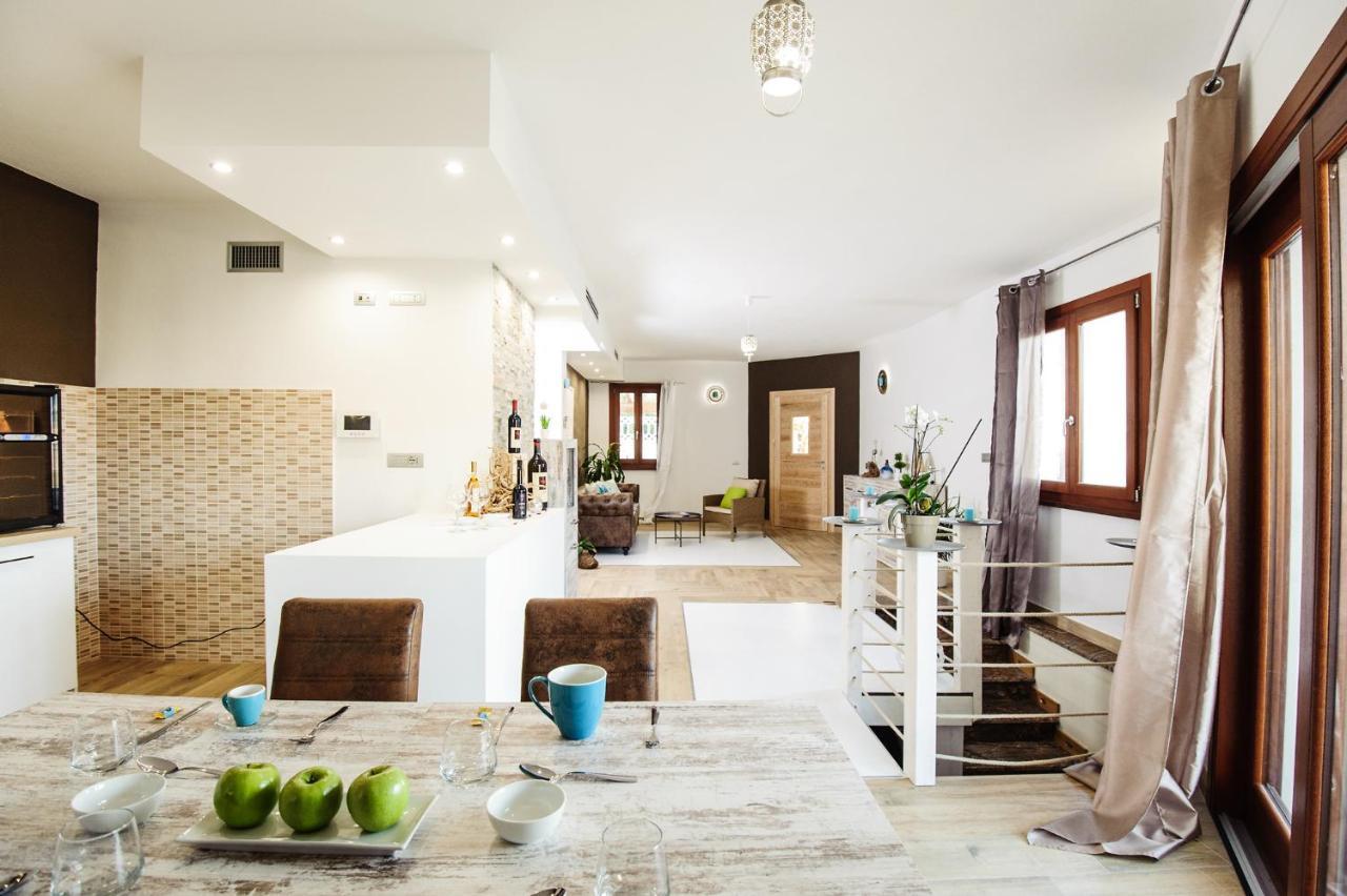 Bed and Breakfast Ricocco Кастельсардо Екстер'єр фото